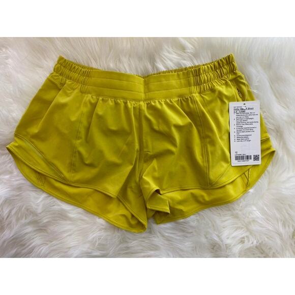 NWT Lululemon Hotty Hot LR Short 2.5" SOLL Sz 12 - Picture 1 of 5
